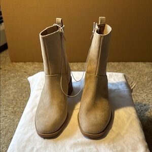 Women's Tan Ankle Boots